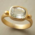 Charming Gold Ring for Any Occasion