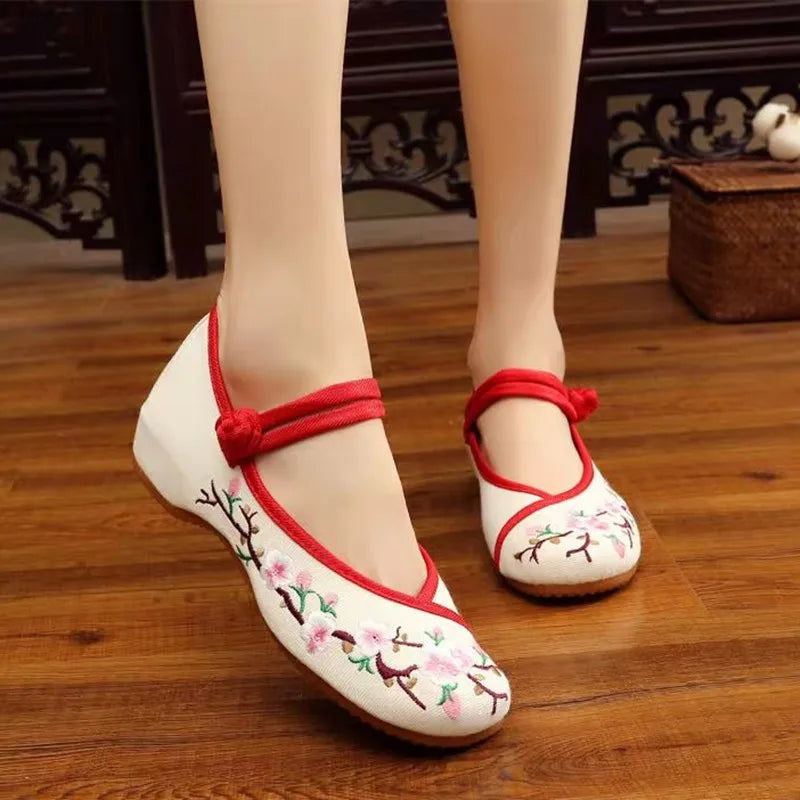 Versatile and Supportive Orthopedic Shoes