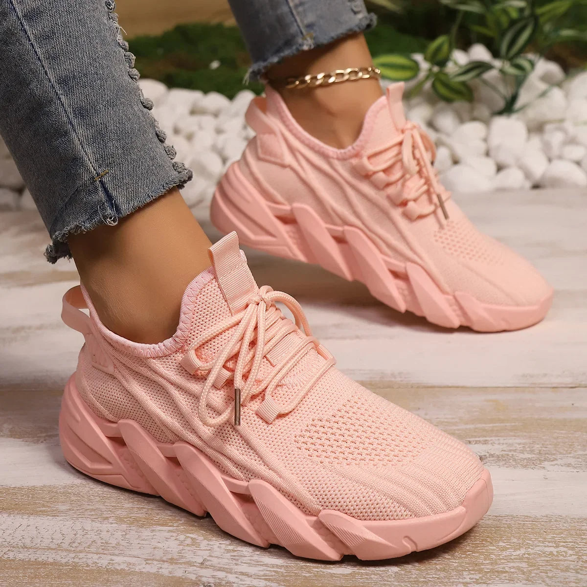 Durable and Supportive Orthopedic Sneakers