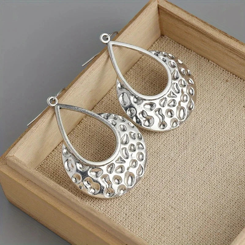 Elegant Silver Earring for Every Occasion