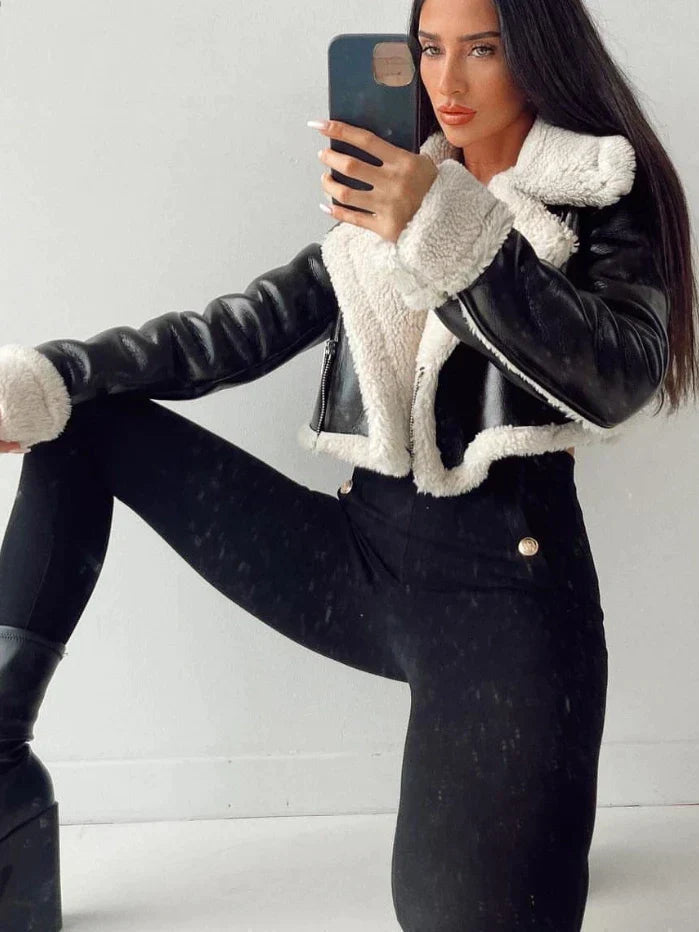 JO | Relaxed and timeless general coat