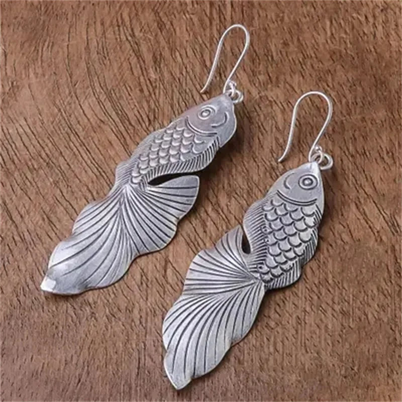 Elegant Gold Earring for Every Occasion