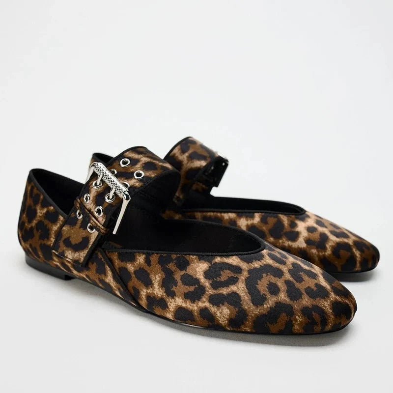 Durable and Supportive Orthopedic Flats