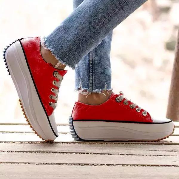 JO | Durable and supportive orthopaedic sneakers