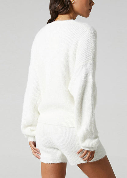 Loose White V Neck Sweaters and Elastic Waist Shorts Knit Two Pieces Set Spring