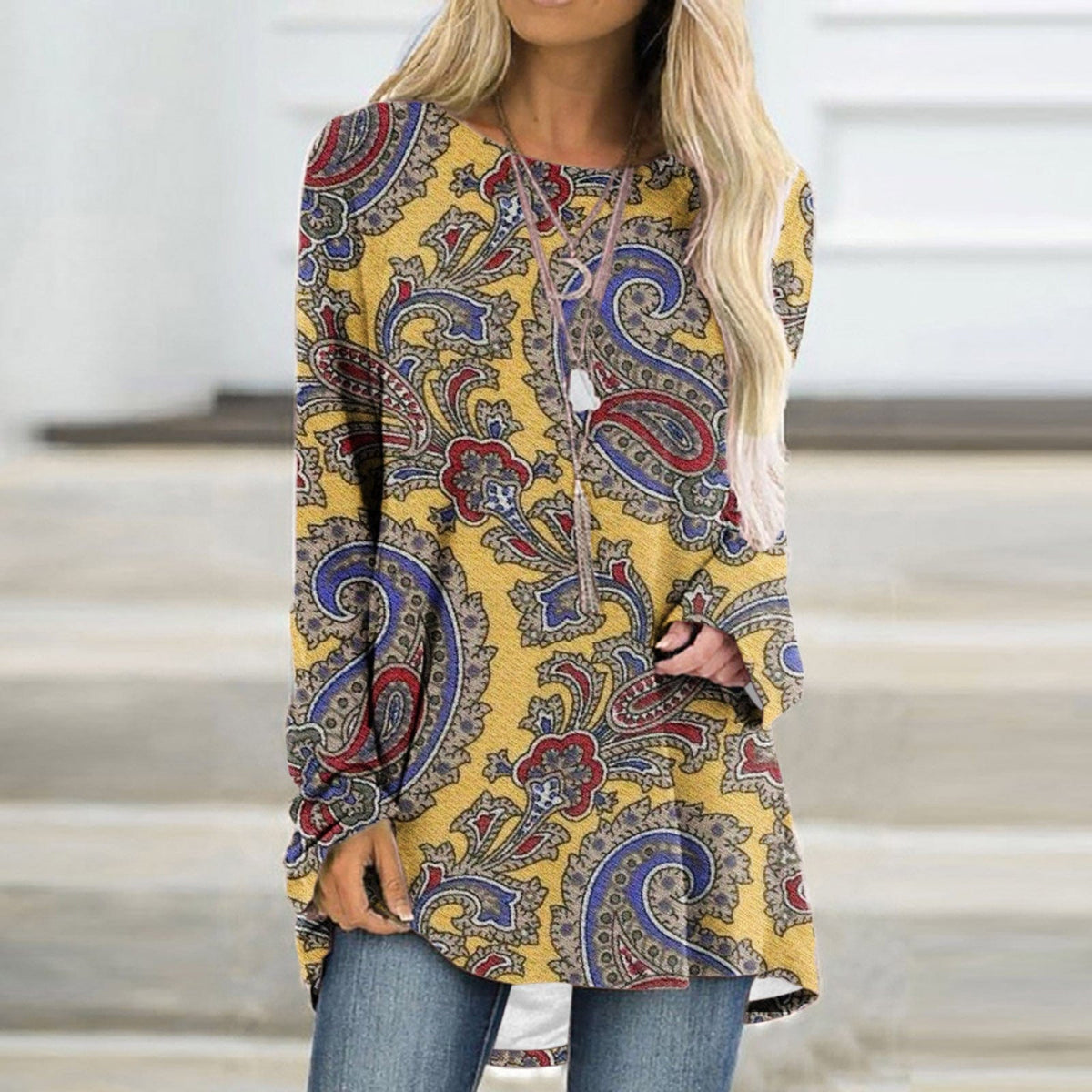 JO | Elegant sweater with mandala print