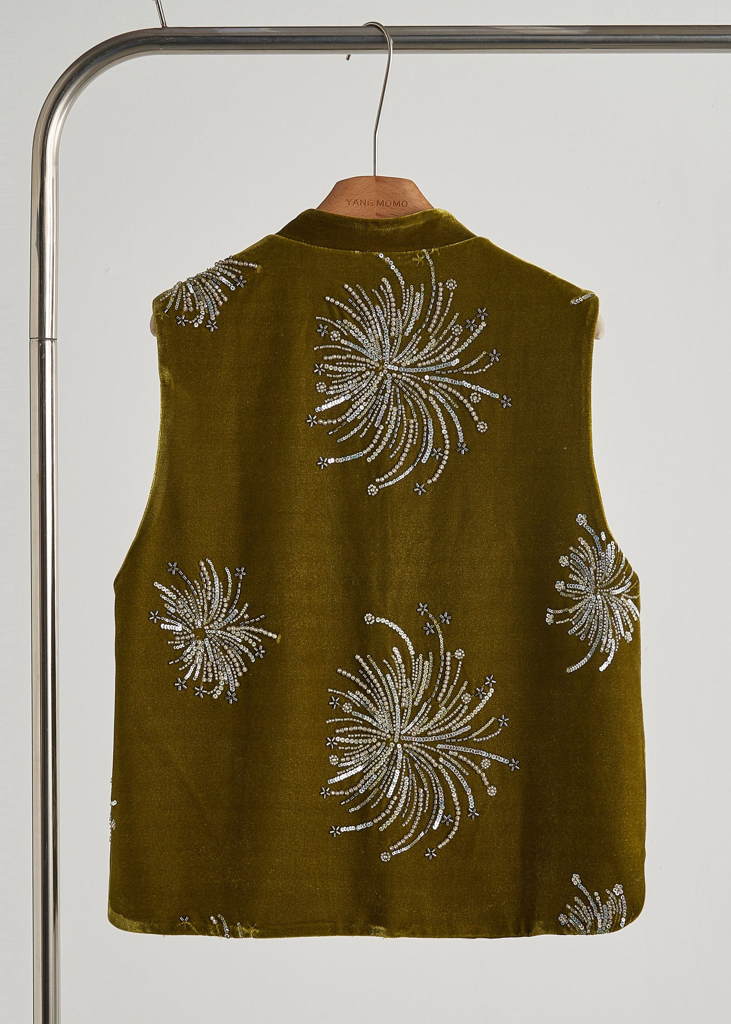 Green Sequins Embroidered Silk Velvet Vest Fall
