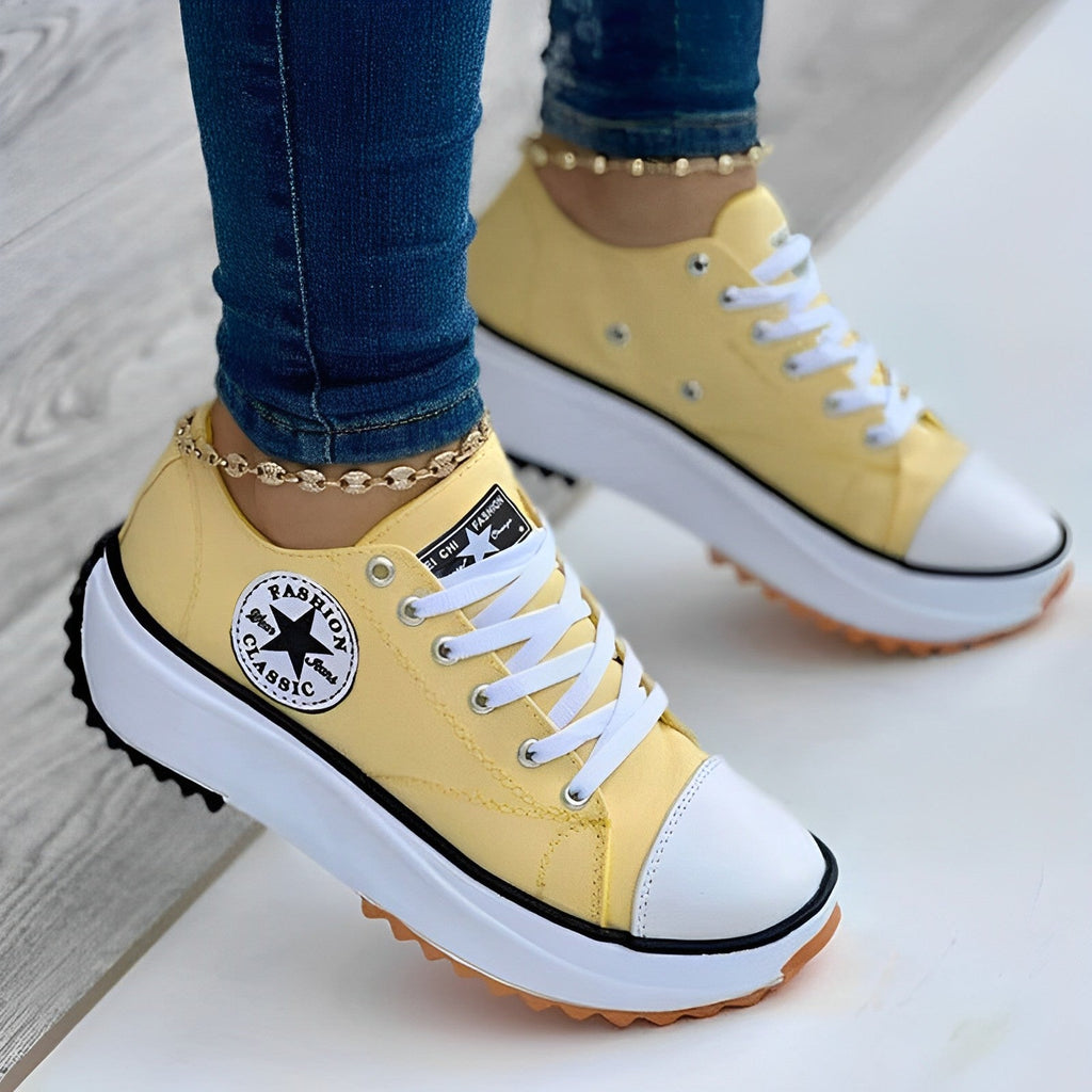 JO | Slim and cool sneakers