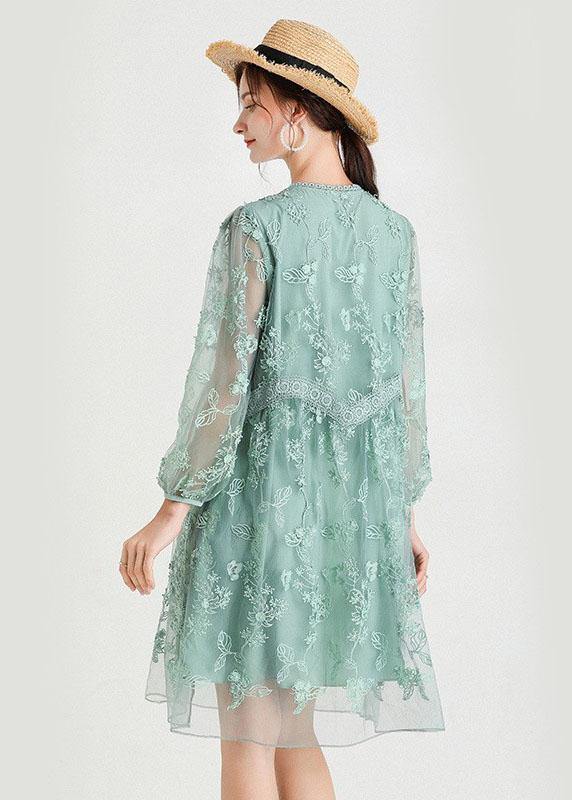 Green O-neck Tulle a Line Fall Lace Long Sleeve Mid Dress
