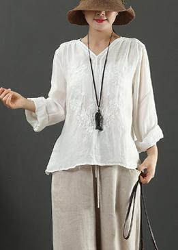 Handmade White Embroidery Shirts V Neck Box Spring Shirts