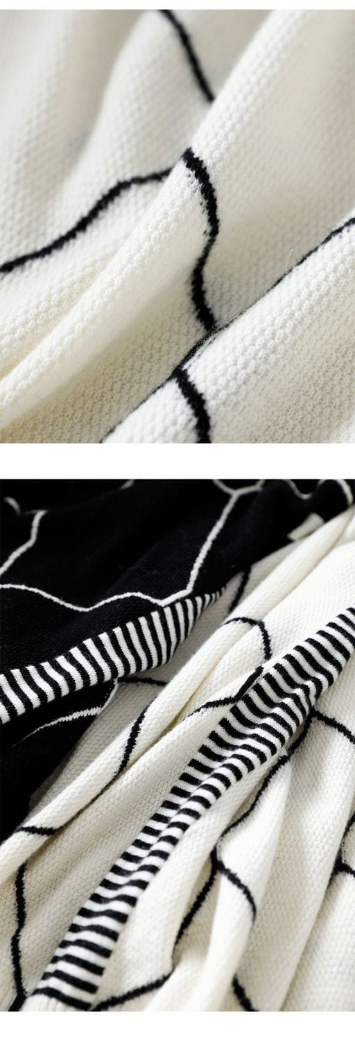 JO | Sweater with contrasting check pattern 2024