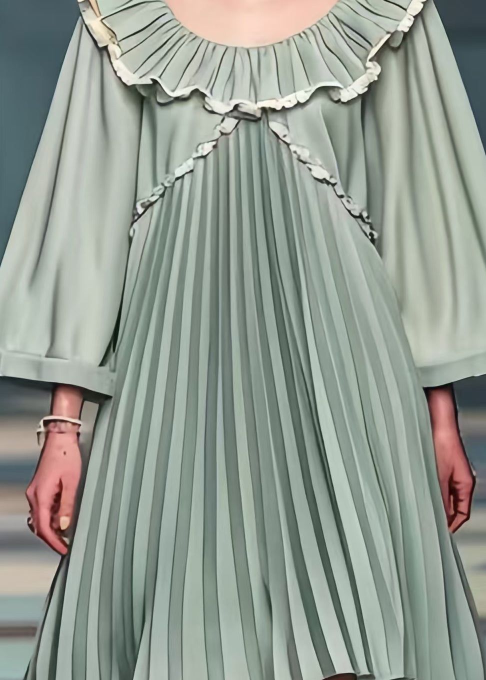 Green Peter Pan Collar Wrinkled Chiffon Mid Dresses Summer