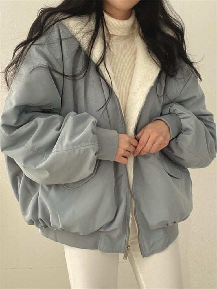 JO | Casual and effortless winter garment