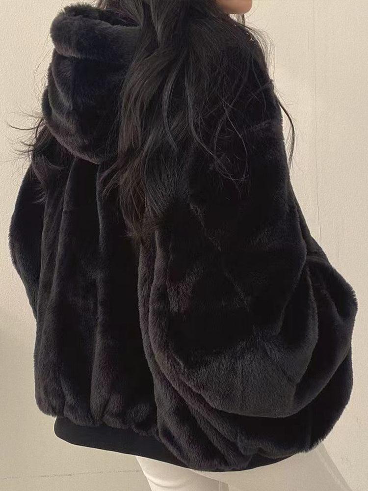 JO | Casual and effortless winter garment