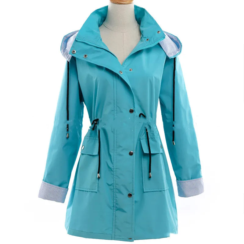 JO | Waterproof jacket with hood and buttons