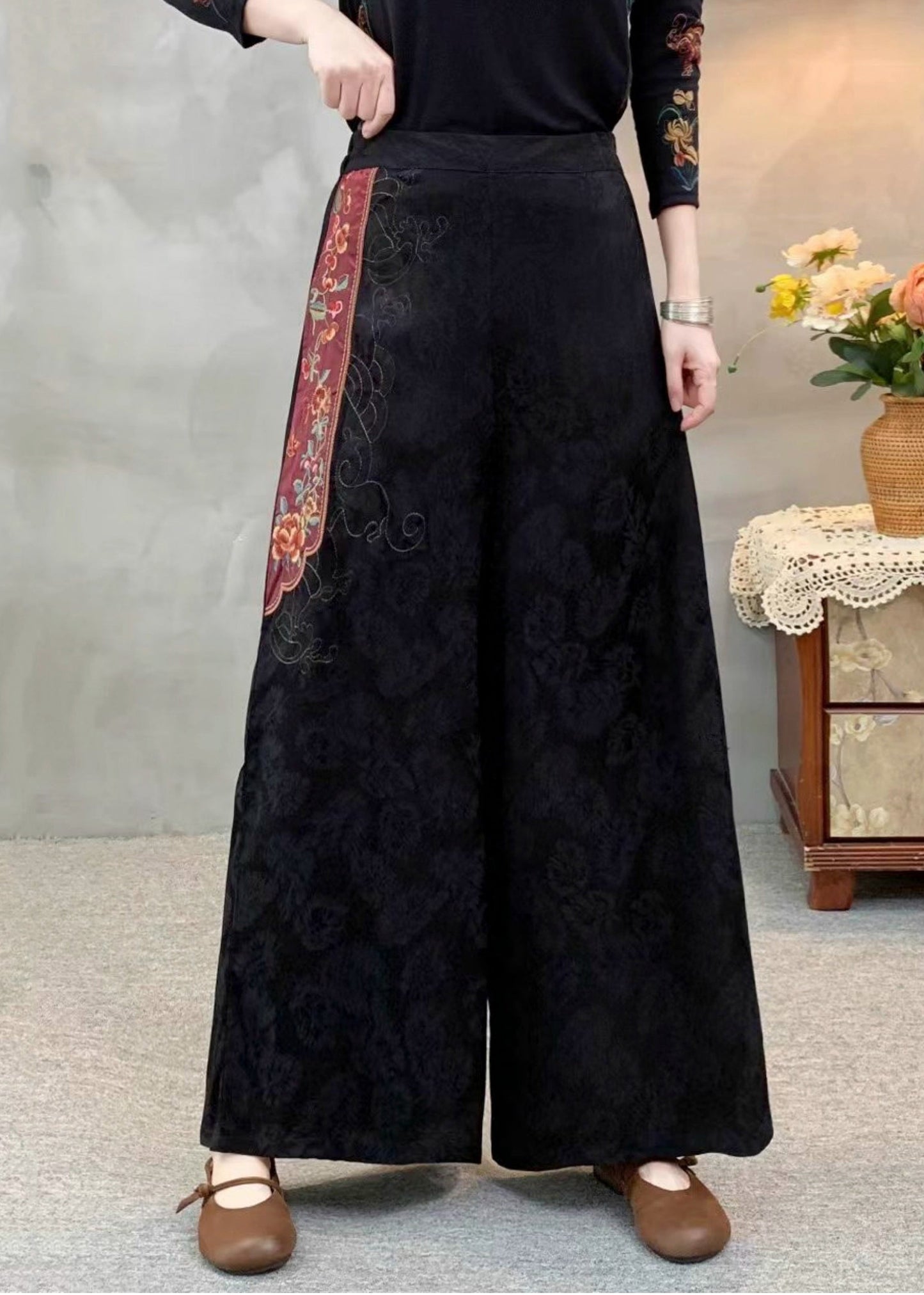 Style Black Embroidered Patchwork Silk Pants Spring