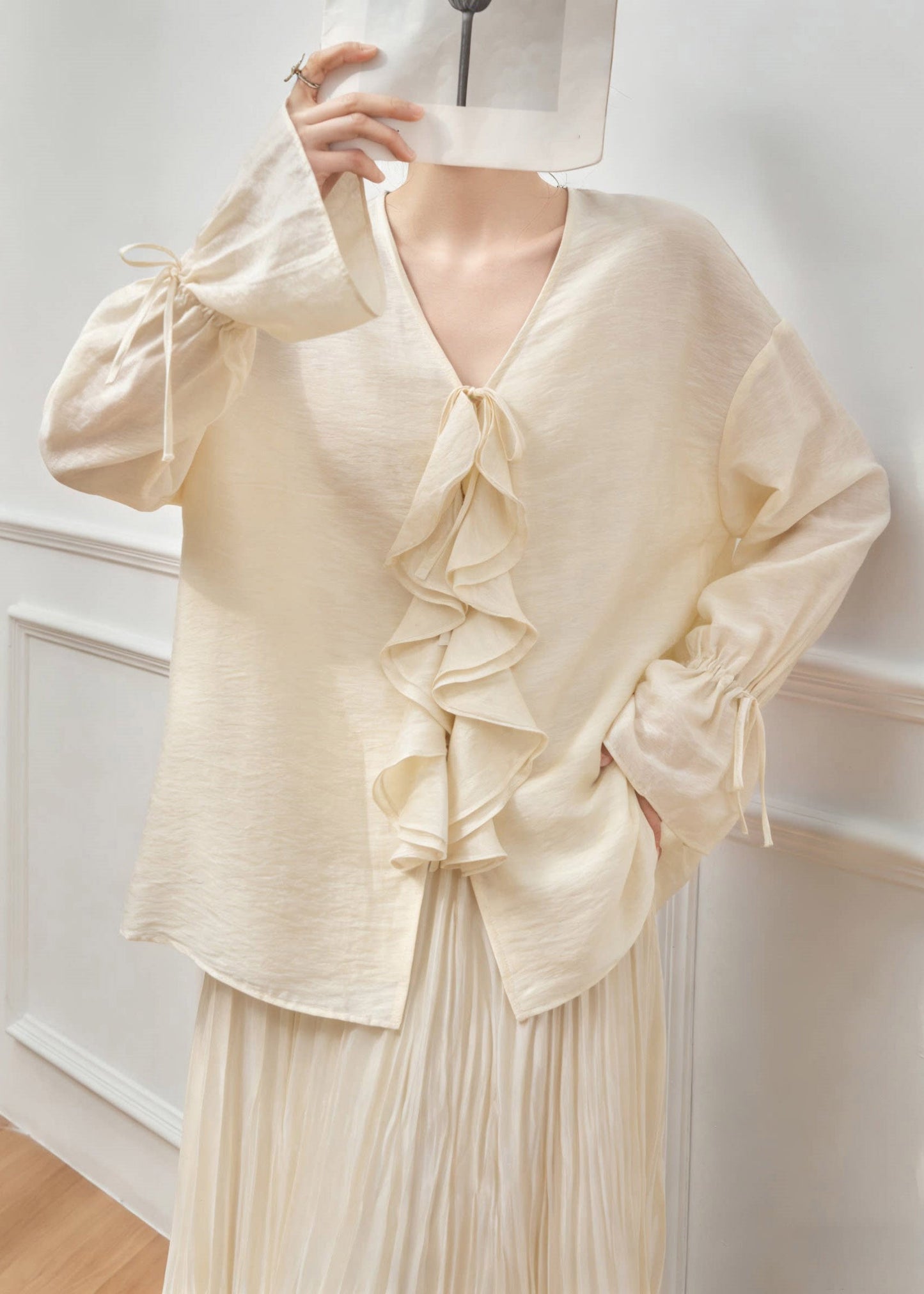 Fine V Neck Tie Lace Top and Maxi Skirts Two Pieces Set Flare Sleeve