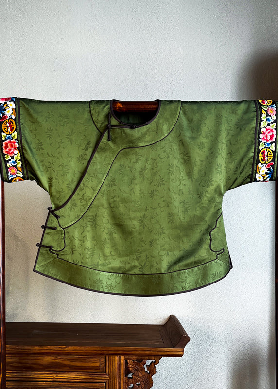 Red O-neck Embroideried Button Silk Top Short Sleeve