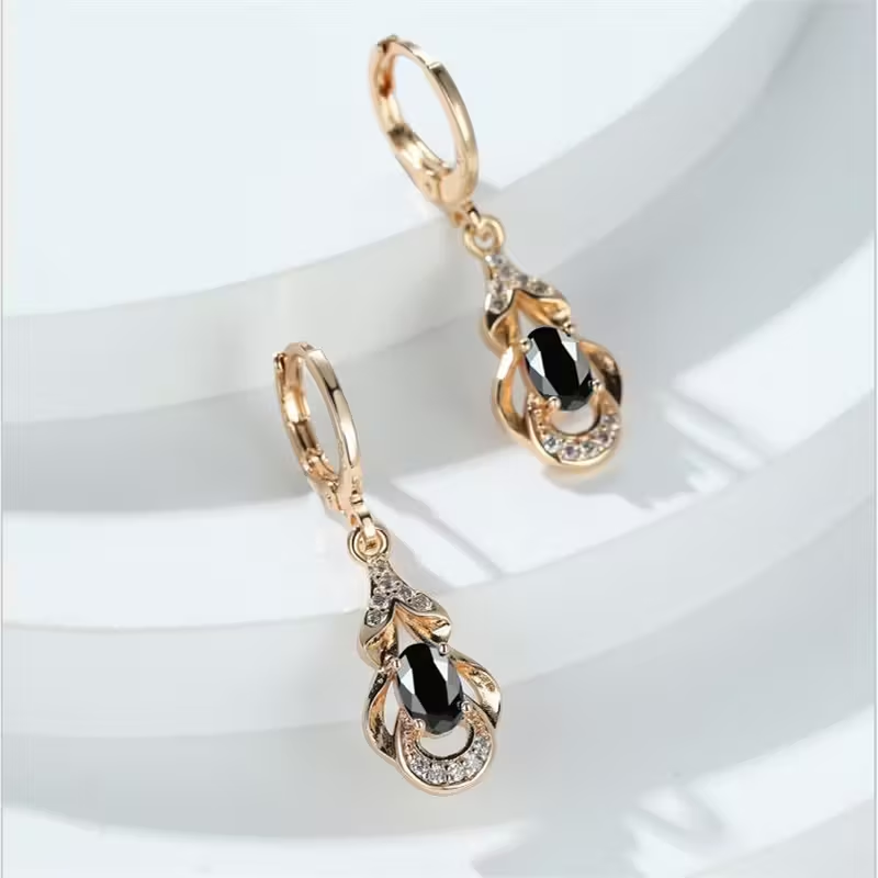 Charming Earring for Any Occasion