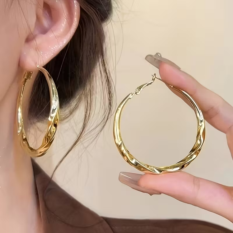 Vintage Handmade Gold Earring