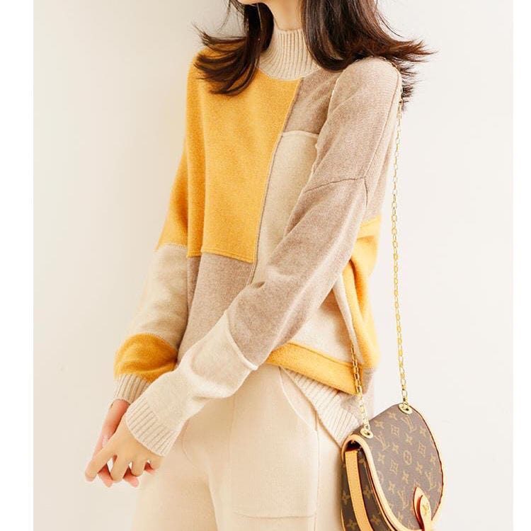 JO | Turtleneck knitted sweater