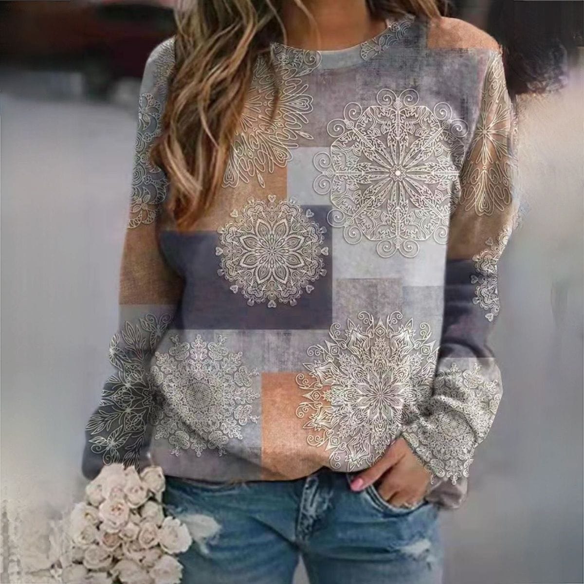 JO | Sweater with elegant block print