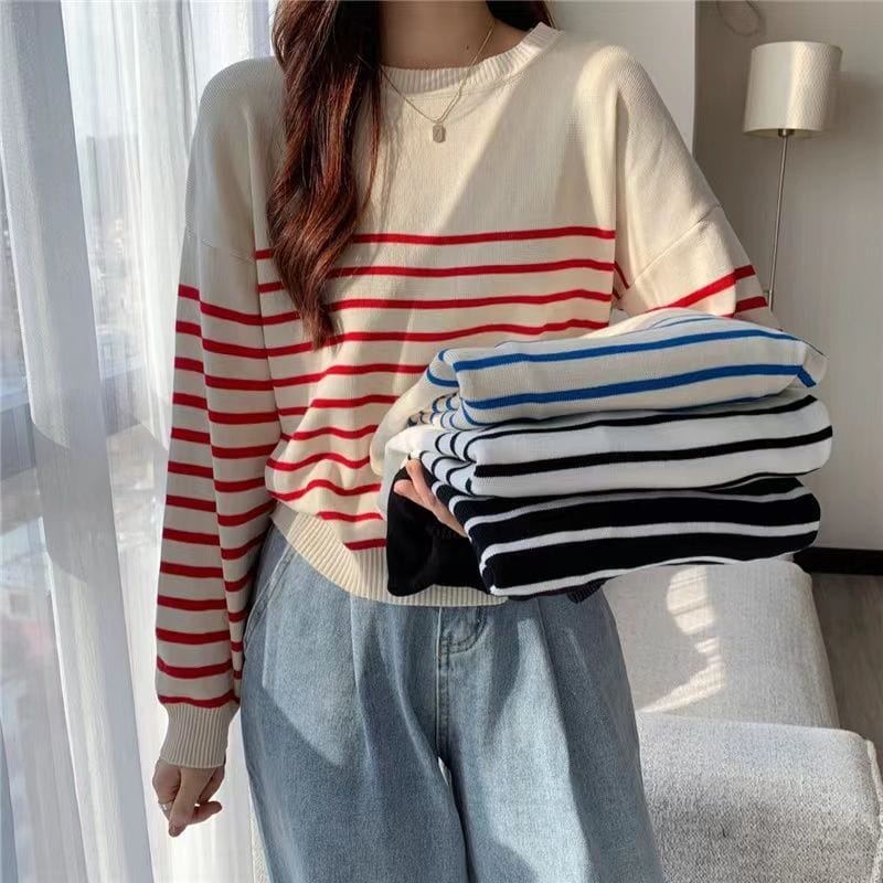 JO | Solid round neck sweater