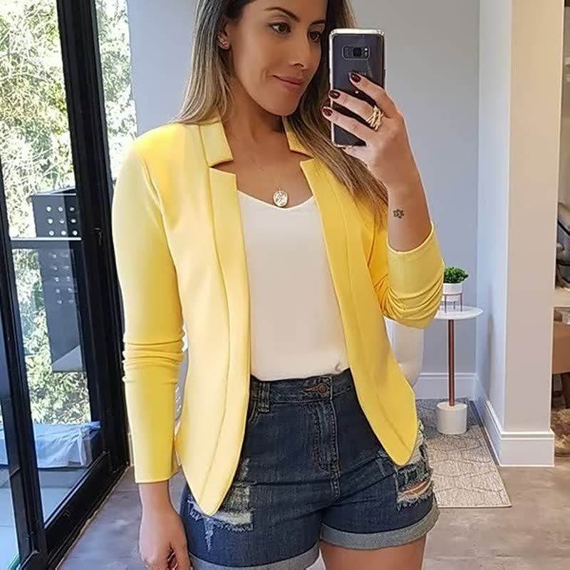 JO | ElegantBlazer™: Chic across the street