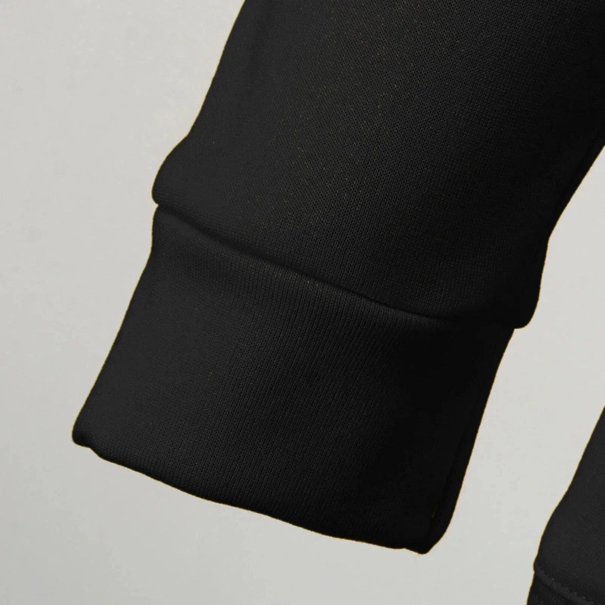 JO | Plain hoodless sweater