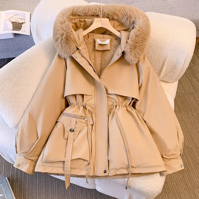 JO | stylish coat with fur collar